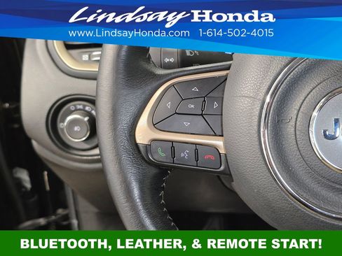 Used 2017 Jeep Renegade Limited AWD/4WD image 16