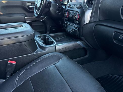 Used 2022 Chevrolet Silverado 3500 LTZ w/ LTZ Plus Package image 17