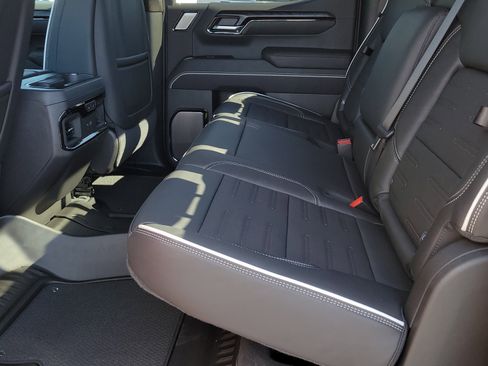 New 2026 GMC Sierra 1500 AT4X image 7