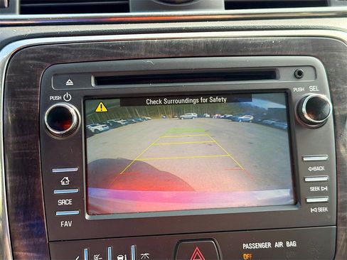 Used 2015 Buick Enclave Leather image 13