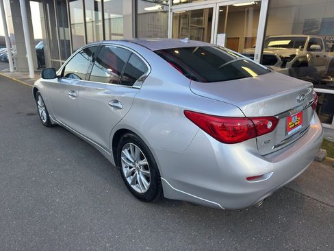 Used 2015 INFINITI Q50 Premium w/ Navigation Package image 11