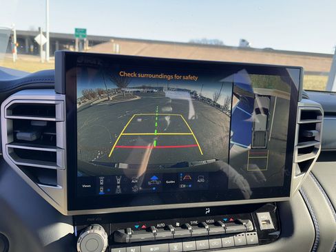 Used 2026 Toyota Tundra Platinum image 28