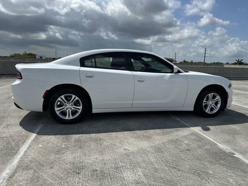 Used 2022 Dodge Charger SXT image 32