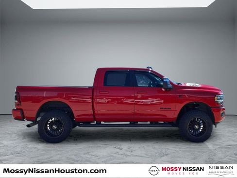 Used 2023 RAM 2500 Laramie w/ Night Edition image 8
