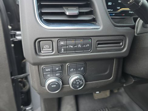 Used 2022 GMC Yukon XL SLE AWD/4WD image 33
