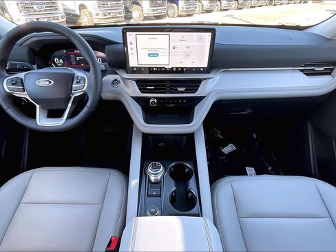 New 2026 Ford Explorer Active w/ Active Comfort Package image 5