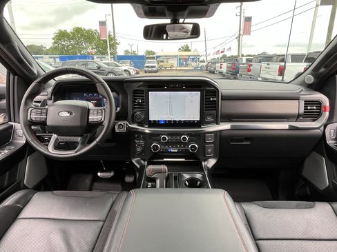 Used 2025 Ford F150 Raptor AWD/4WD image 36
