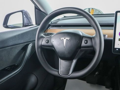 Used 2020 Tesla Model Y Long Range AWD/4WD image 12