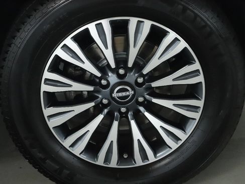 Used 2022 Nissan Armada SL w/ Midnight Edition Package RWD image 10