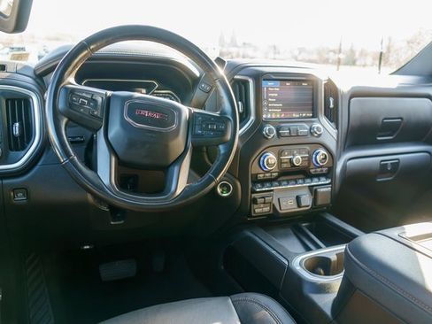 Used 2021 GMC Sierra 2500 AT4 w/ AT4 Premium Plus Package image 17