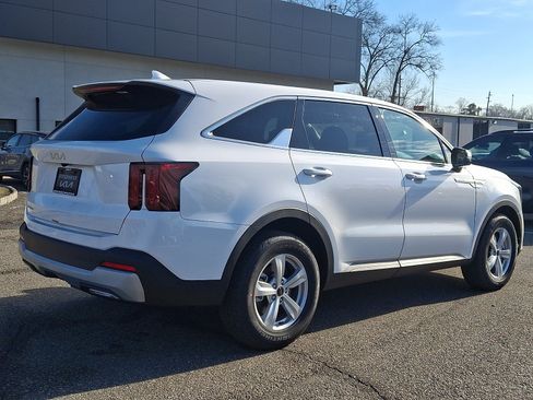 New 2026 Kia Sorento LX FWD image 6
