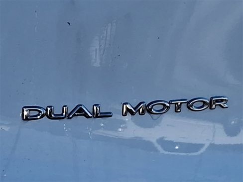 Used 2023 Tesla Model Y Long Range image 29