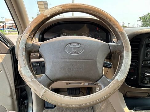 Used 2000 Toyota Land Cruiser AWD/4WD image 19