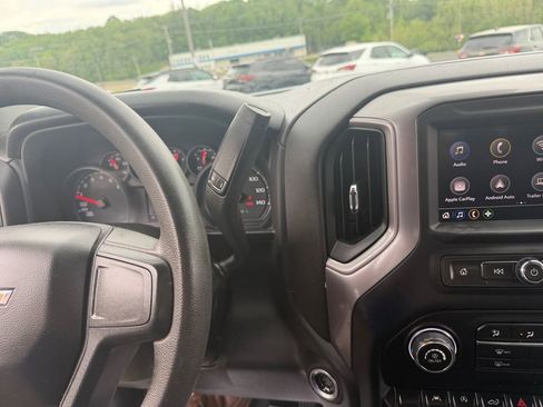 Certified 2022 Chevrolet Silverado 1500 Custom AWD/4WD image 21