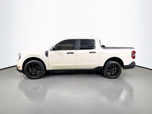 Used 2025 Ford Maverick XLT w/ Black Appearance Package image 4