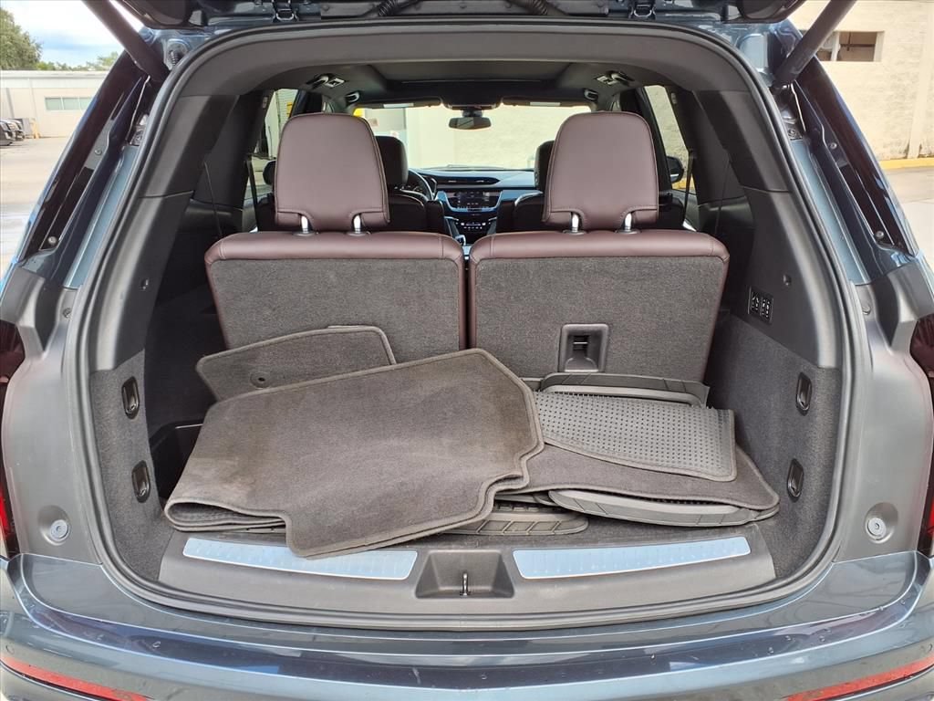 Used 2021 Cadillac XT6 Premium Luxury FWD image 17
