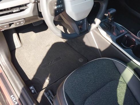 Used 2025 Kia K4 EX w/ GT-Line Sunroof Package FWD image 6