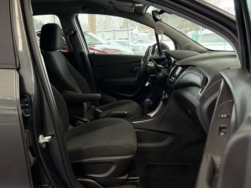 Used 2019 Chevrolet Trax LS w/ Tint and Cruise Package image 29