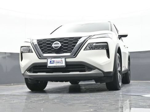 Used 2023 Nissan Rogue SV FWD image 57