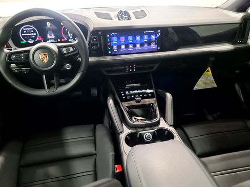 New 2026 Porsche Cayenne Coupe image 12