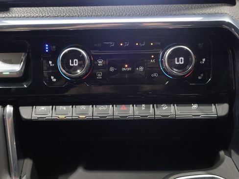 Used 2023 GMC Sierra 1500 Denali w/ Technology Package AWD/4WD image 31