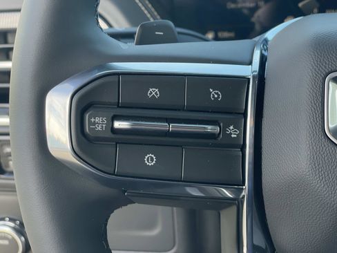 New 2026 GMC Yukon XL Elevation image 11