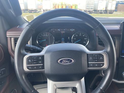Used 2024 Ford Expedition Max Limited AWD/4WD image 12