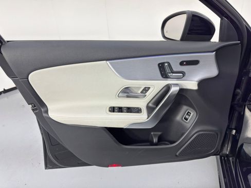 Used 2020 Mercedes-Benz A 35 AMG 4MATIC image 44