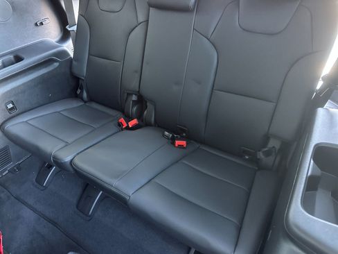 New 2025 Kia Telluride S image 15