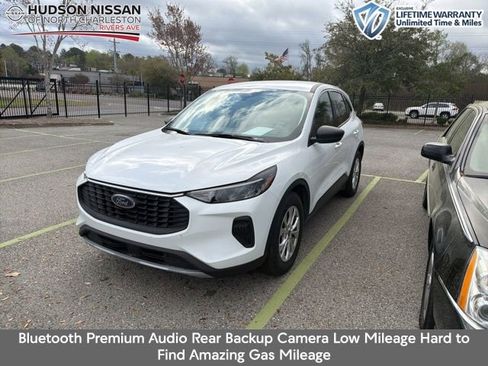 Used 2023 Ford Escape Active image 1