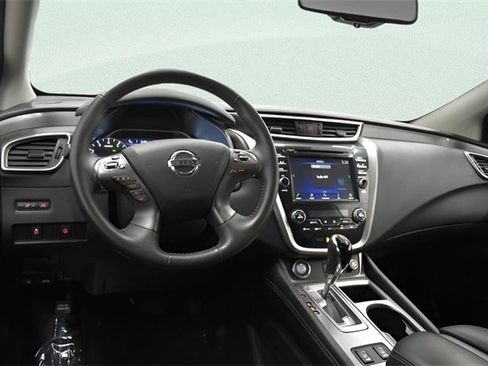 Used 2022 Nissan Murano SV image 17
