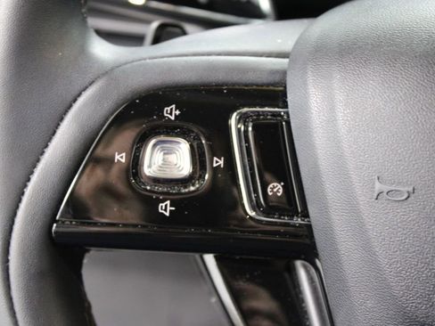 Used 2022 Lincoln Corsair Standard w/ Equipment Group 101A image 37