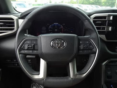 Used 2025 Toyota Sequoia SR5 AWD/4WD image 24