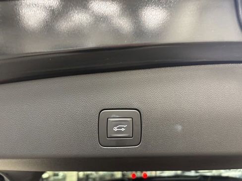 Used 2024 Buick Encore GX Avenir w/ Avenir Technology Package AWD/4WD image 16