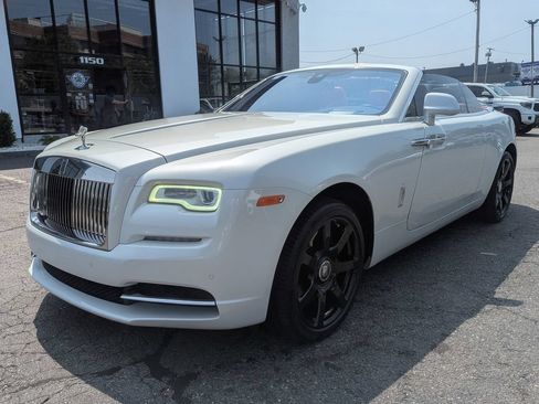 Used 2018 Rolls-Royce Dawn RWD image 63