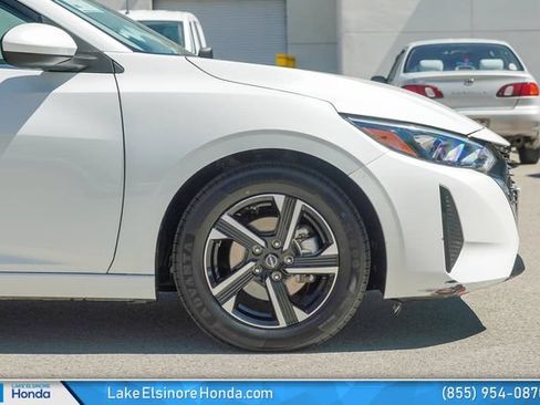 Used 2024 Nissan Sentra SV FWD image 7