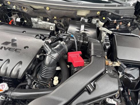Used 2017 Mitsubishi Lancer LE FWD image 12