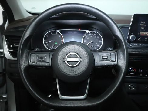 Certified 2022 Nissan Rogue SV FWD image 20