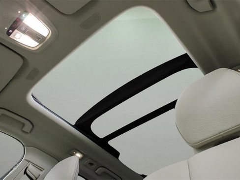 New 2025 Volvo XC60 B5 Plus w/ Protection Package Premier image 27