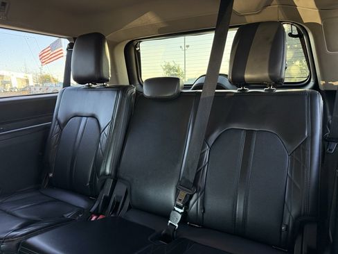Used 2019 Ford Expedition Max Platinum image 28
