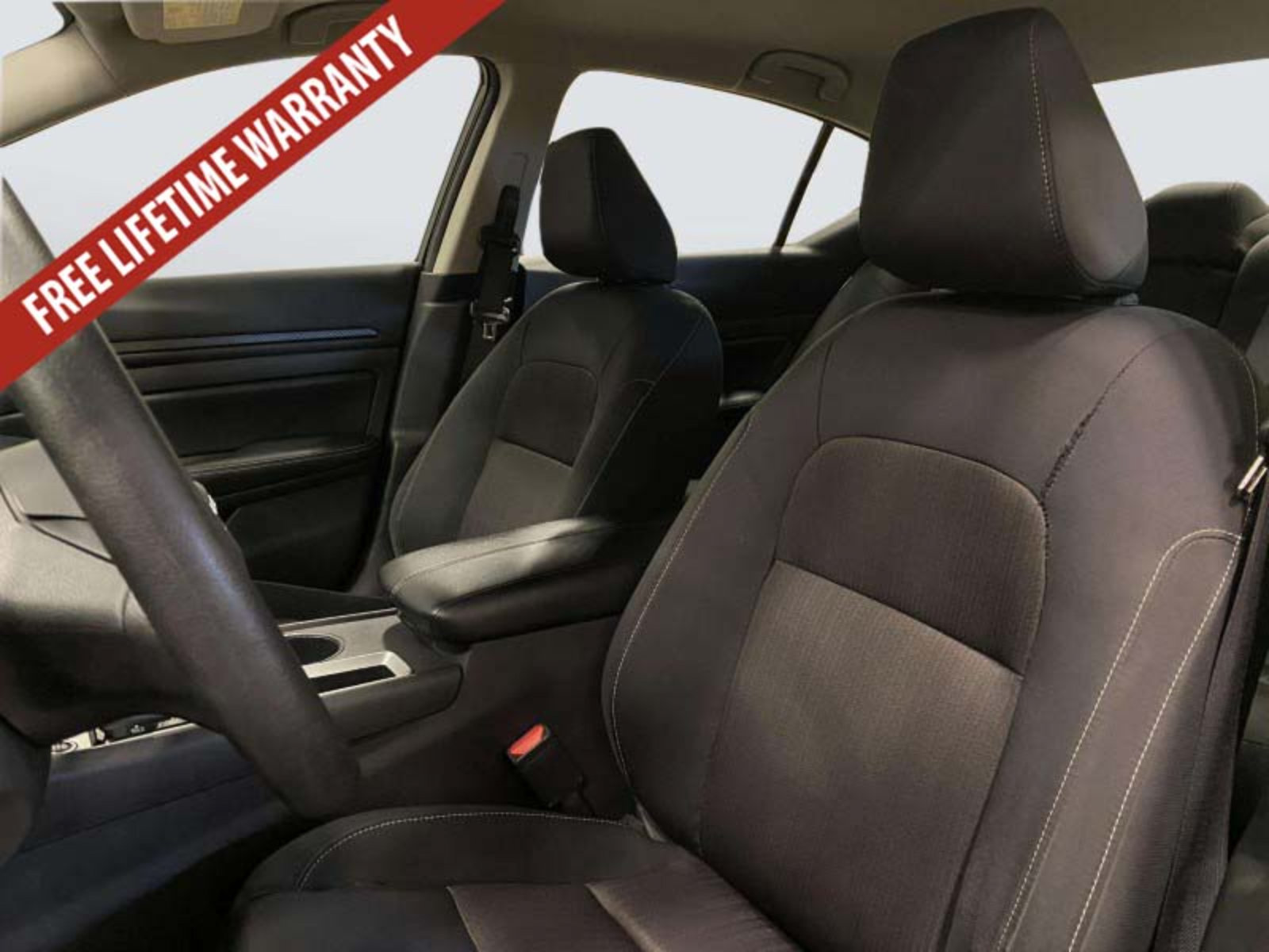 Used 2025 Nissan Altima 2.5 SV FWD image 29