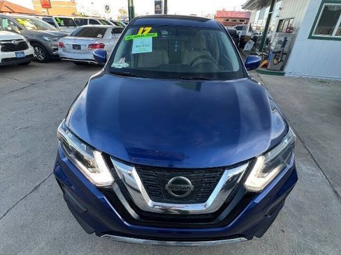 Used 2017 Nissan Rogue S AWD/4WD image 16