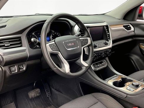 Used 2023 GMC Acadia SLE w/ Driver Convenience Package image 14