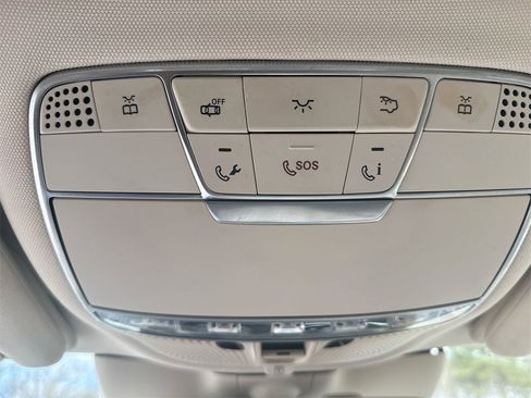 Used 2016 Mercedes-Benz S 550 Sedan image 18