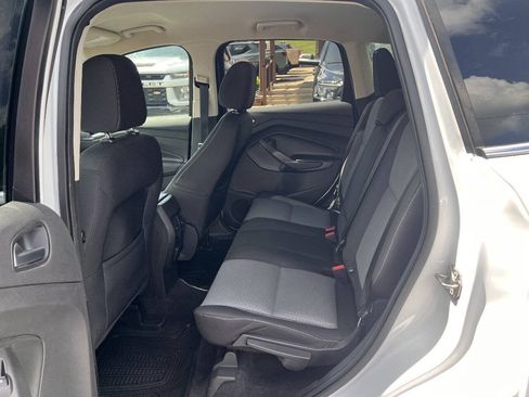 Used 2017 Ford Escape SE w/ SE Cold Weather Package AWD/4WD image 21