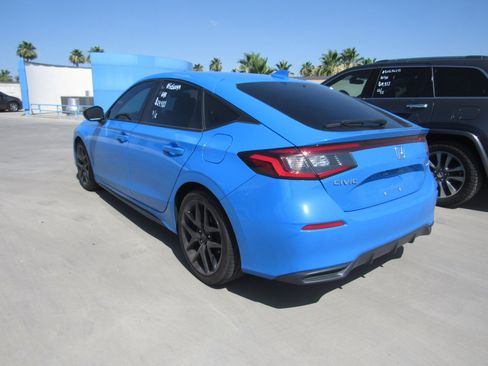Used 2022 Honda Civic Sport image 4