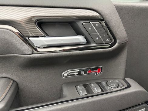 New 2025 GMC Sierra 1500 AT4 w/ AT4 Premium Package image 19
