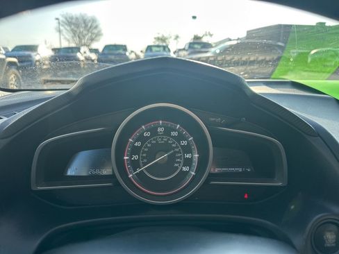 Used 2016 MAZDA MAZDA3 i Touring w/ Popular Equipment Package image 9