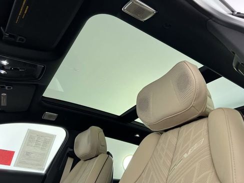 Used 2026 Cadillac Lyriq V image 19