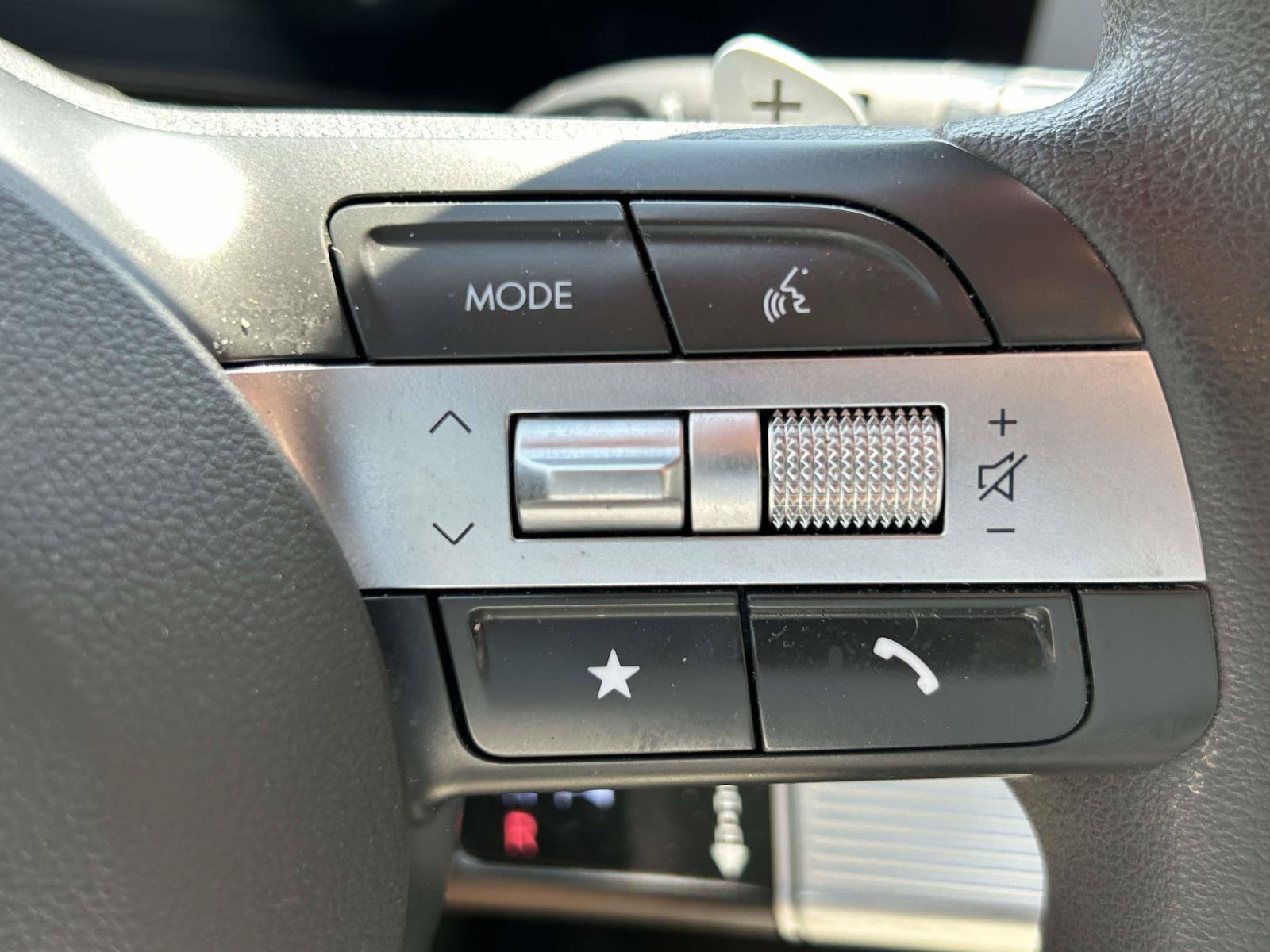 Used 2025 Hyundai Sonata SEL FWD image 22